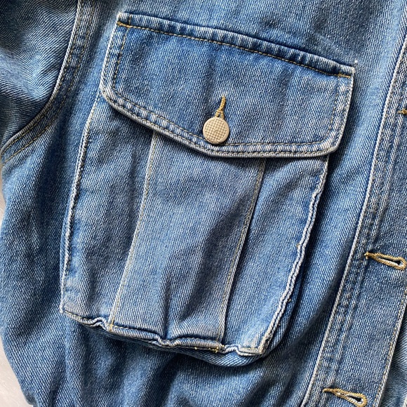 Cropped Jean Jacket - Picture 3 of 8